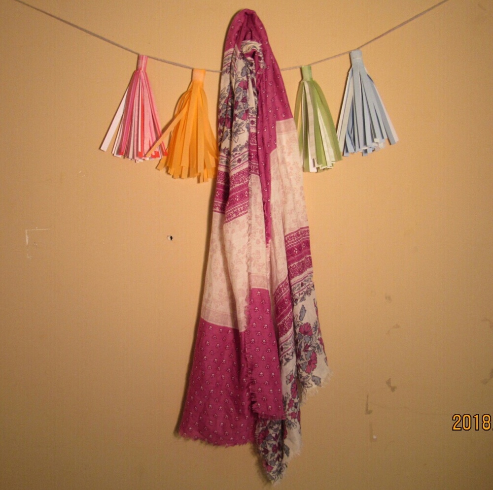 Patterned scarf